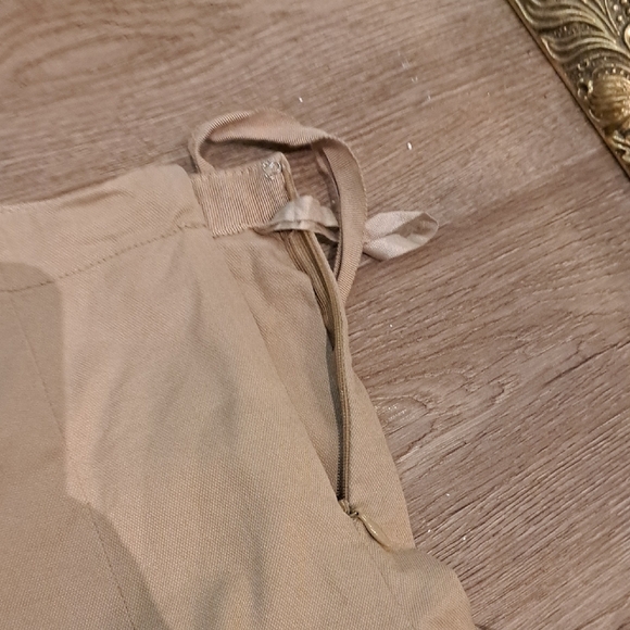 GAP Tan A-Line Women's Skirt - Picture 3 of 3